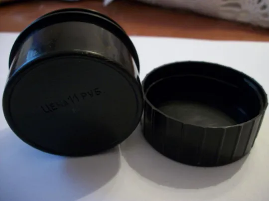 Футляр Лыткаринский Завод . Диаметр 5,5-см. Высота 5-см, для объектив  Гелиос, Юпитер,  черный З аукціону