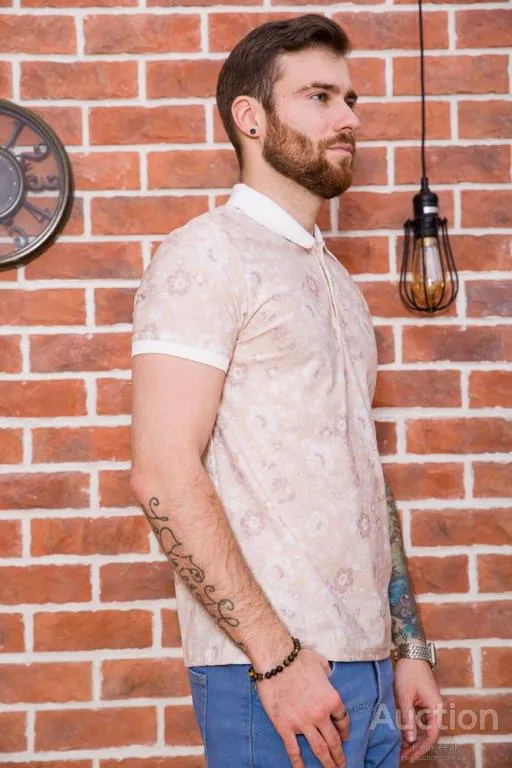 Мужское поло, в цветочный принт, бежевого цвета, 194R2120 З аукціону