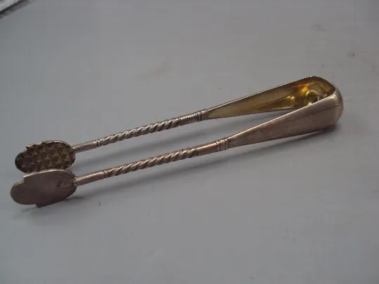 Щипцы для сахара серебро 84 проба голова клеймо Г.М. вес 38,72 г длина 13,2 см №14312 З аукціону