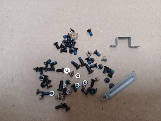 номер1063-4 комплектуюче гвинти  для Dell Latitude E7440  оригінал Продаж