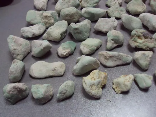 Камни минералы Варисцит необработанный вес 2 кг 708 грамм лот №11837 Характеристики