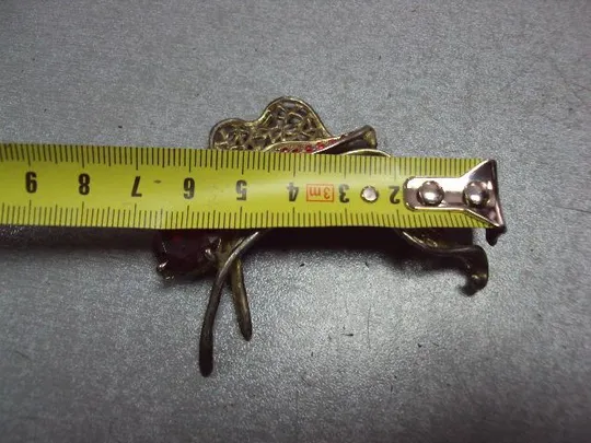 Бижутерия брошка листья брошь цветок с листочками с красными вставками размер 5,9х6,6 см №13469 Характеристики