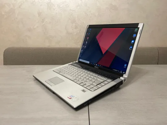 Купити Ноутбук Dell XPS M1530, 15,4&quot;, Intel Core 2 Duo T9300, 4GB, 120GB SSD. Гарантія