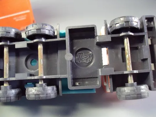 машинка автомобиль грузовой тернопольский комбайновый завод ссср грузовик в родной коробке №9110 Інтернет-аукціон