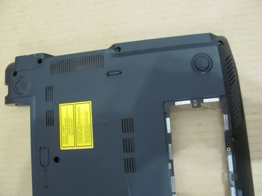 488-1 Кришка дно піддон корпуса 60.4MX01.002 для MEDION P6816 E6228 оригінал Де купити