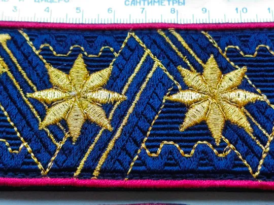 Погоны ГЕНЕРАЛ ЛЕЙТЕНАНТ, ОТЛИЧНОЕ СОСТОЯНИЕ, ПРОШИТ ЗОЛОТОЙ НИТКОЙ Характеристики