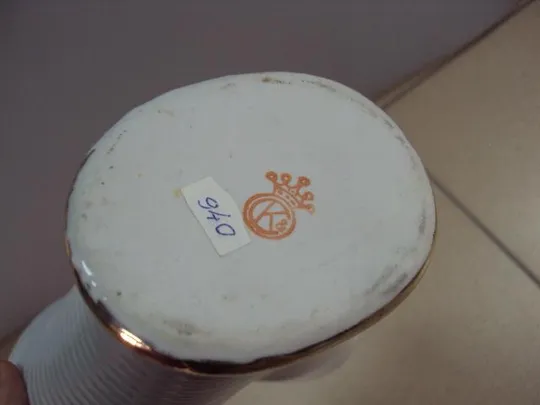 Ваза карандашница фарфор с цветком розой Германия высота 13,5 см,длина 15,8 см (№ 940) Недорого