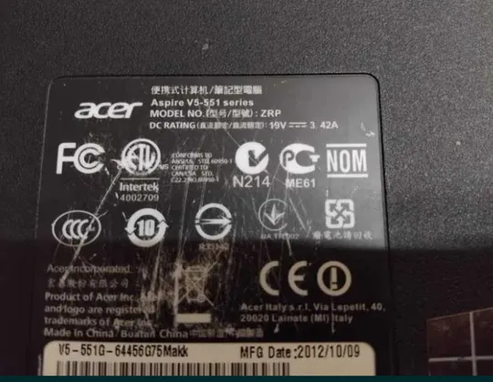 Купити Acer V5-551 по запчастинах