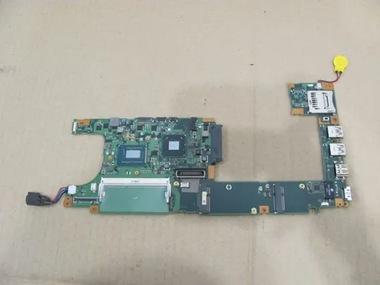 №223-28 материнська плата i7-3667U SR0N5 CP567110-Z3 РОБОЧА для Fujitsu U772 оригінал Ціна