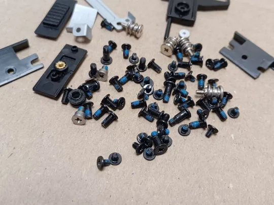 номер1062-9 комплектуюче кріплення гвинти для  Dell Latitude E6530 E6320 оригінал Де купити