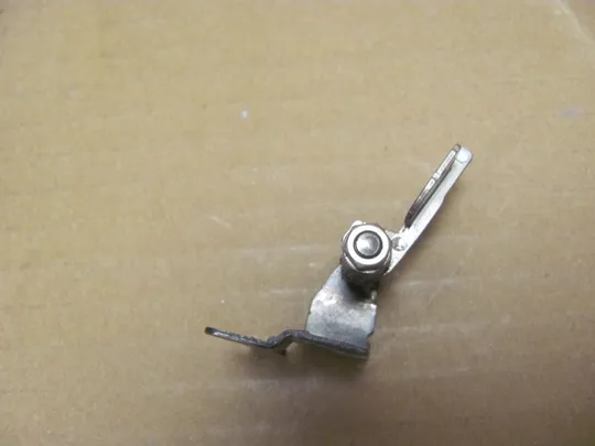 номер0945-3 петля для ноутбука Механізм кріплення екрана Петля дисплея екрану для MSI GP73 GP73M MS-17C5 MS-17C6  8RE 8RFоригінал Де купити