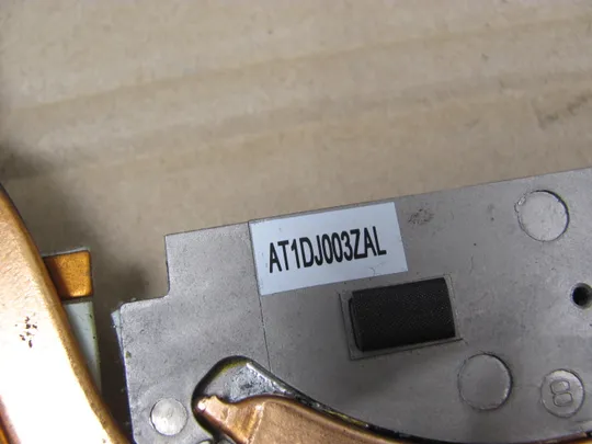 678-4 система охолодження 0YJNJK AT1DJ003ZAL  для DELL Precision 17 7710 M7710  оригінал Продаж