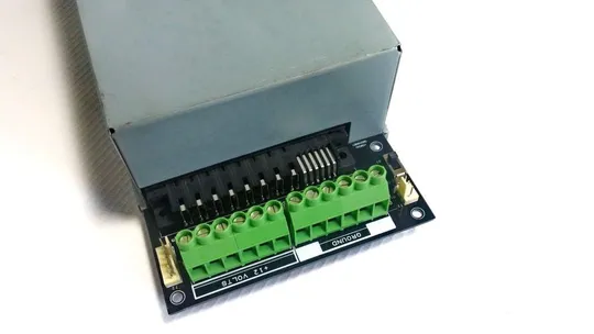 Серверный блок питания для майнинга 2000W IBM Delta DPS-2000BB 12V 164A КПД:92% GOLD Де купити