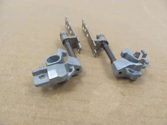 номер1021-2 комплектуюче петлі Механізм кріплення екрана Петлі дисплея екрану З'єднувальні елементи Шарніри петлі стойки  для HP ZBOOK 17 G5 G6  оригінал З аукціону