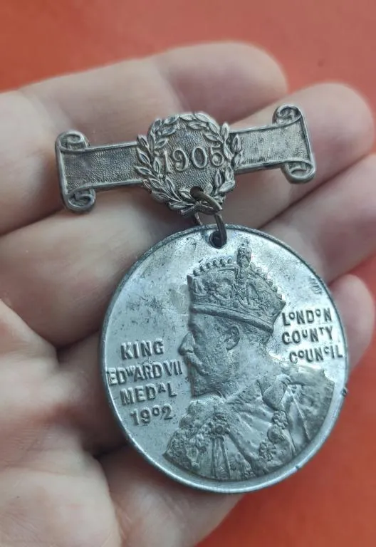 Старинная медаль 1905 года с портретом короля Британии Эдуарда 7-го sn823 Де купити