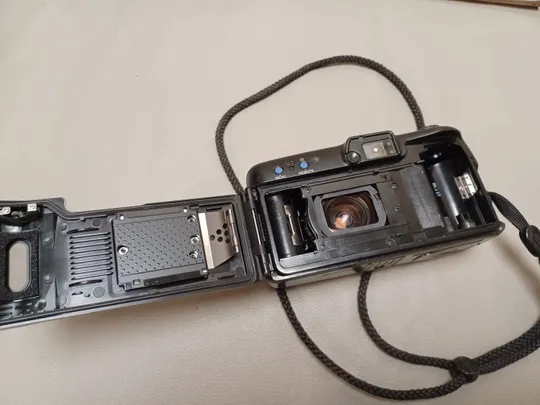 0568  плівкова камера Olympus Superzoom 110  НІМЕЧЧИНА Недорого