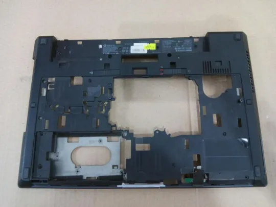 номер0336-8 Кришка дно піддон корпуса 652649-001 для HP 8560W 8570W нижня кришка Bottom корито нижня частина корпусу оригінал Ціна