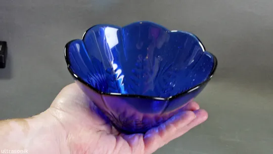 Креманка цукерниця синє кобальтове кольорове радянське скло ваза Вживане Недорого