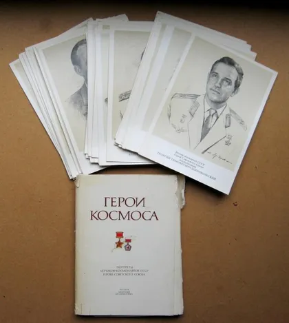 фото, ГЕРОИ КОСМОСА = набір листівок 1977 р.. = 38 шт.