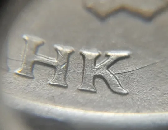 (6028) 10 рублей 1993 РФ ММД царапини штемпеля + розколи на аверсі та реверсі (брак) Недорого