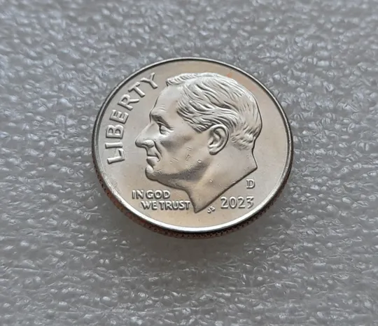 (8100 ря) 1 дайм 2023 D США (10 центів 2023) З аукціону