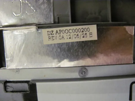 572-7 Кришка панель палмрест та тачпад AP0OC000200 для Dell VOSTRO 3560 V3560 оригінал Недорого