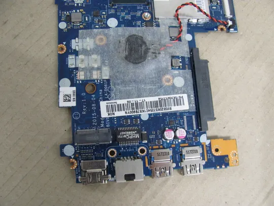 59-29 материнська плата BIVS3\BIVE3 LA-D061P  i5-6200U SR2EY для Lenovo  E31-80 оригінал Де купити