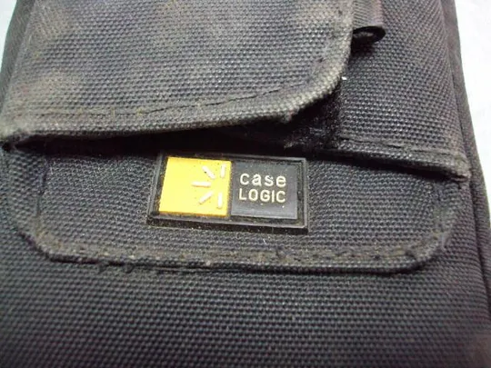 Чехол Case Logic для фотоаппарата мыльницы б/у №11453 Де купити