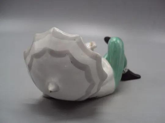 Фигура фарфор статуэтка Киев клоун Попов лежит с зонтиком клоун с зонтом размер 7,5 х 15 см №14198 Характеристики