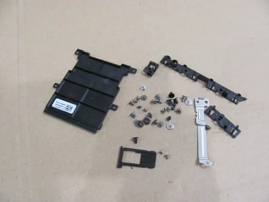 628-35 комплектуюче кріплення гвинти  для Lenovo ThinkPad X390 X395 X13  оригінал Ціна