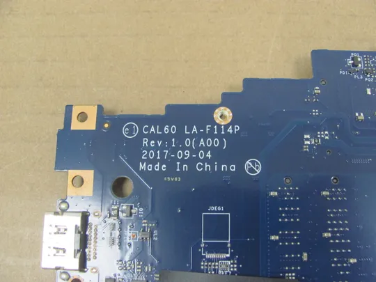 875-31 материнська плата SR3L8  i7-8650U CAL60 LA-F114P для  DELL Inspiron 15 5570 5575 Оригінал Недорого