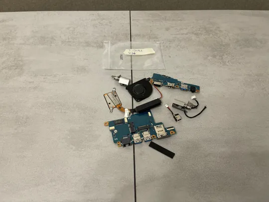 Ноутбук Toshiba Portege Z30  - система охолодження, вентилятор, кріпленн япетель, usb, HDMI, LAN, живлення Ціна