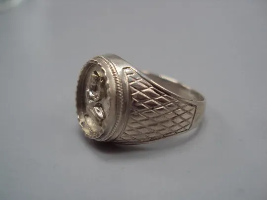 Мужское кольцо перстень печатка Дева зодиак серебро 925 проба вес 5,45 г 19 размер новое №14399 З аукціону