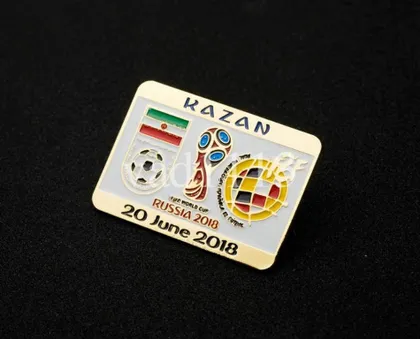 фото, Футбол - матчевый значок из серии  "Чемпионат Мира 2018" ИРАН - ИСПАНИЯ