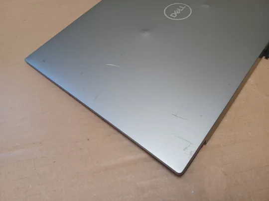 номер1056-3 кришка матриці 0mrp41 з петлями для Dell  XPS17 XPS 17 9700 Precision 5750 Кришка дисплея Тильна кришка Корпус матриці Верхня кришка matrix cover Top Case LCD Cover Rear Lid Back Cover Housing Cabinet оригінал З аукціону