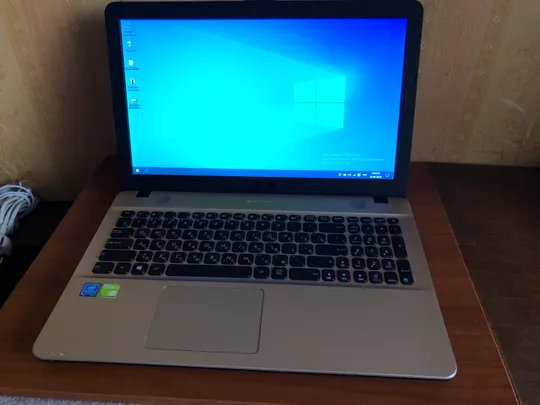 Ноутбук Asus X541SC N3710/4gb DDR4/SSD 120GB/Intel HD+GF810M 4 години Інтернет-аукціон