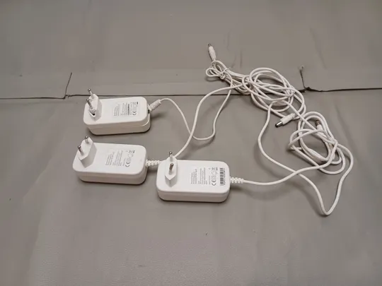 0625 адаптер живлення W724V 12V 2.5A  3 шт НІМЕЧЧИНА Ціна