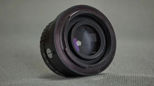 Купити Schneider-Kreuznach Comparon 150mm/5,6 + адаптер Nikon F объектив для карданных камер или макромеха