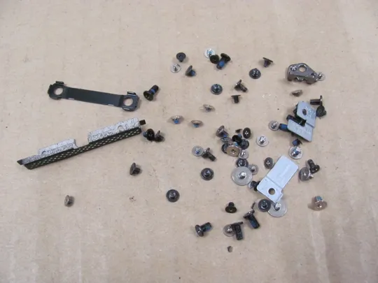 750-5 комплектуюче гвинти для DELL Latitude 7520 E7520 оригінал Ціна