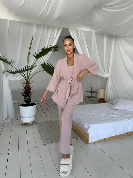 Комплект для дому і сну трійка з мусліну, халат кімоно, топ і штани бежевий Де купити