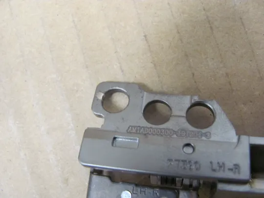 690-4 петлі AM1AD000300 для Lenovo Thinkpad T590 P53S T490 T590 P53S E490 E590 P14S P15S E15 оригінал Де купити