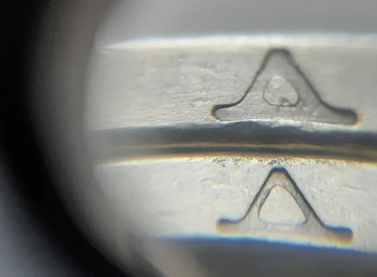 Купити (6960) 1 гривня 2012 1БА1, 1БА2 - 2 монети одним лотом (1 гривна 2012)