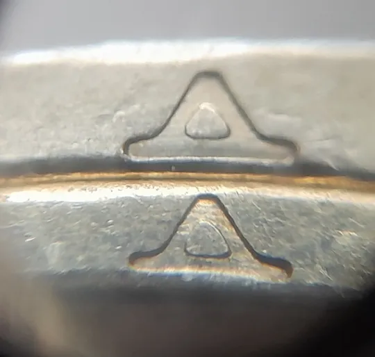 Купити (8161) 1 гривня 2011 1БА1, 1БА2 - 2 монети одним лотом (1 гривна 2011)