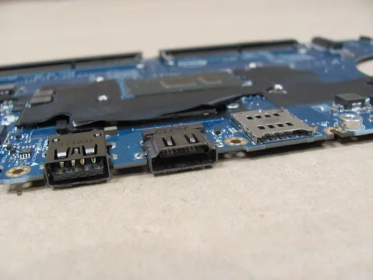 637-12 материнська плата РОБОЧА CDM70 LA-E081P SR2F0  i5-6300U  для  Dell Latitude E5490 E5480 оригінал Де купити