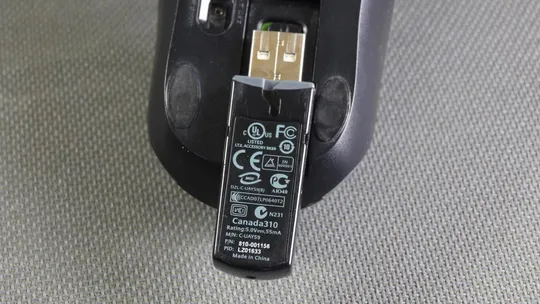 Беспроводная мышь Logitech M205 с USB ресивером C-UAY59 Вживане З аукціону