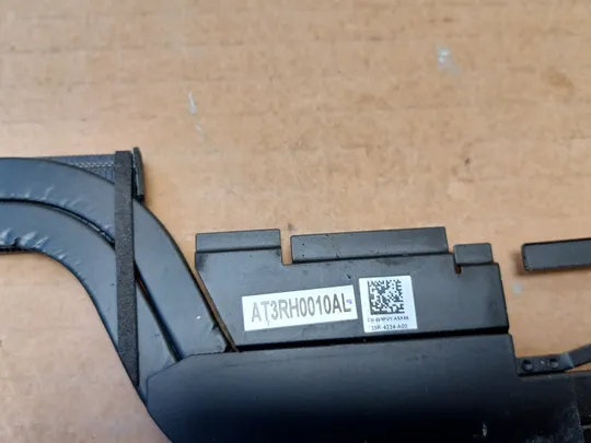 Купити номер1053-3 термотрубка охолоджененя AT3RH0010AL 0V9PVY  для Dell   XPS15 9520 Precision 5570 оригінал