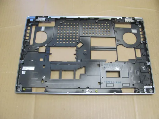 Купити номер0988-2 Кришка дно піддон корпуса Нижний корпус (дно) для ноутбука Низ AM26J000B01 0V9DC7 для Dell Precision 7530 7540 M7540   оригінал