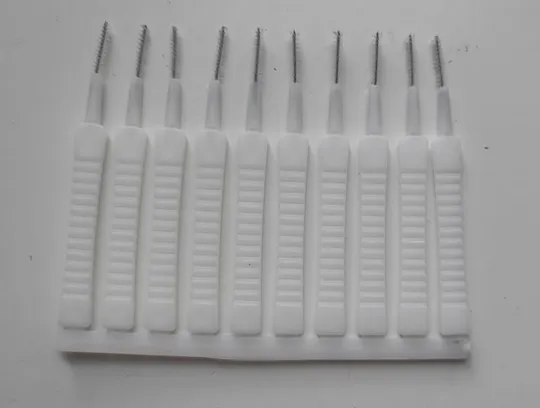 Набір із 10 щіток для чищення душової насадки З аукціону