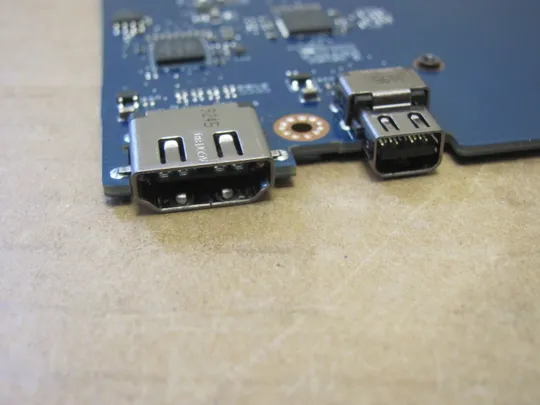 номер0991-13 плата відеокарта DAP20 LS-F608P Intel UHD Graphics 630 для DELL Precision  7730 M7730 оригінал Продаж