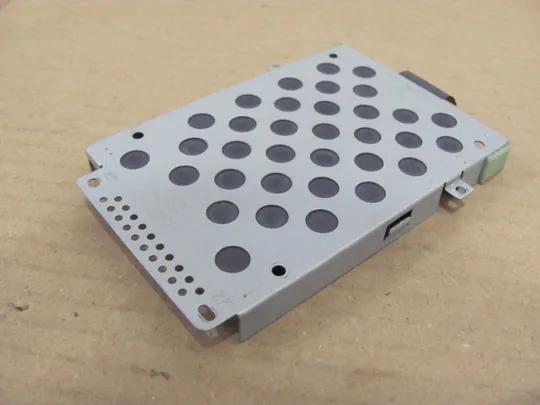 номер0220-4  кріплення шахта корзина HDD 0G074C 60.4X813.011 для Dell Latitude E5500  оригінал Ціна